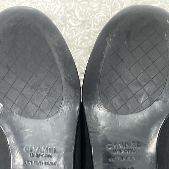 Chanel CC Interlocking Logo Oxfords - Picture 10 of 11